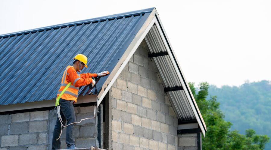 Professional residential roofers in Beebe, AR